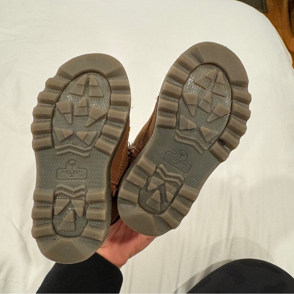 Zara Baby Lace Up Brown Boots - Size 21 (5.5) - Picture 8 of 9